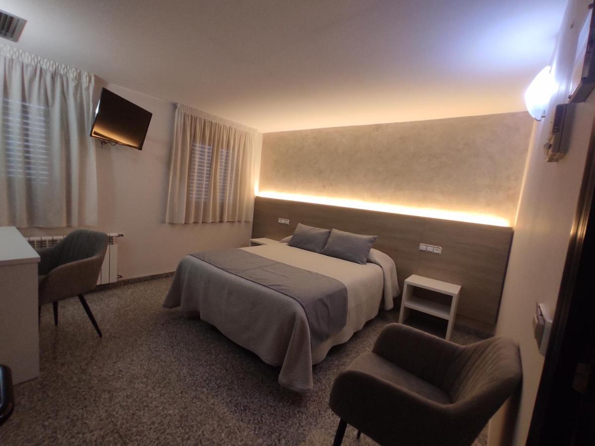 Hotel Querol Valderrobres Buitenkant foto